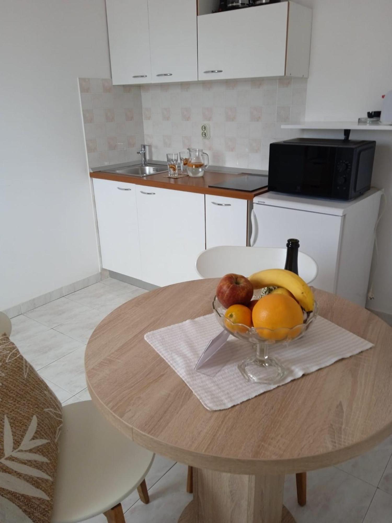 Apartmani Nila Sveta Nedelja  Bagian luar foto