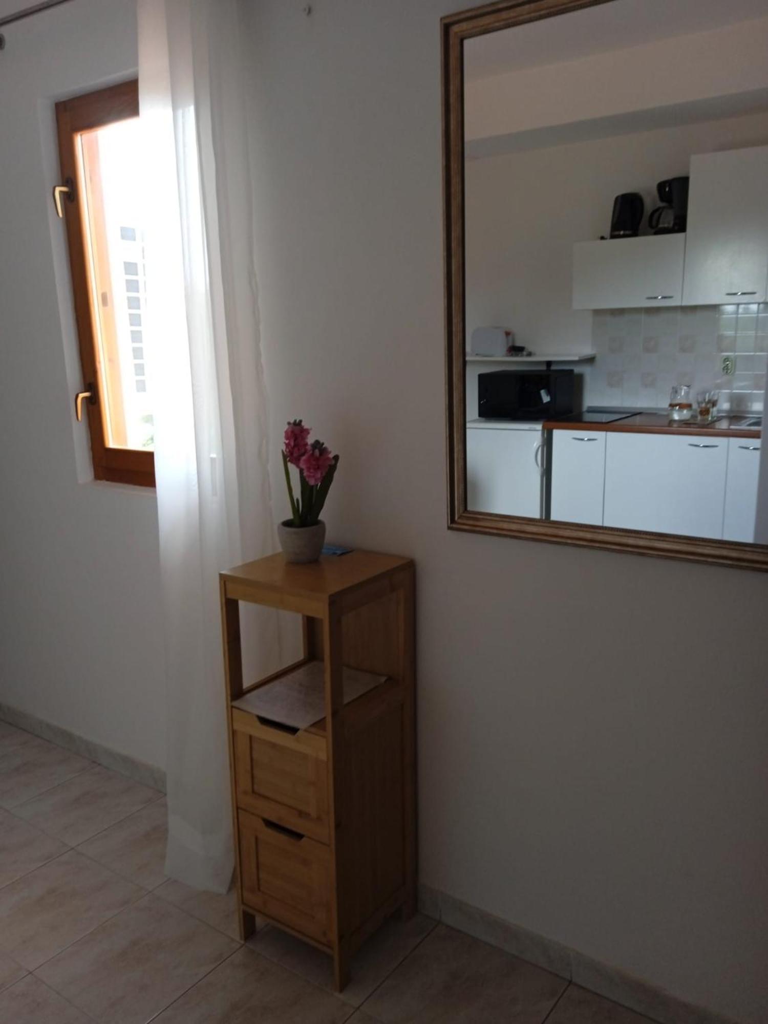 Apartmani Nila Sveta Nedelja  Bagian luar foto